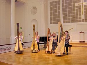 4 Harps